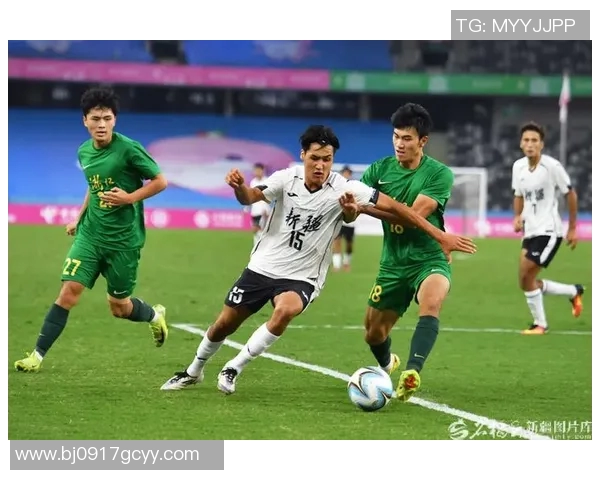 新疆与上海足球对决精彩直播全程回顾与分析 新疆与上海足球对决精彩直播全程回顾与分析