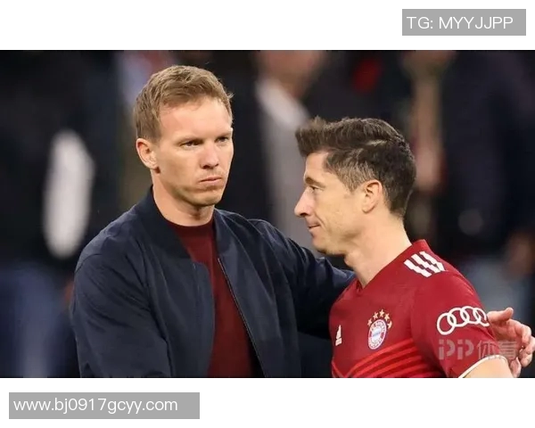 莱万回归老东家引发拜仁球迷愤怒称其忘恩负义情绪高涨